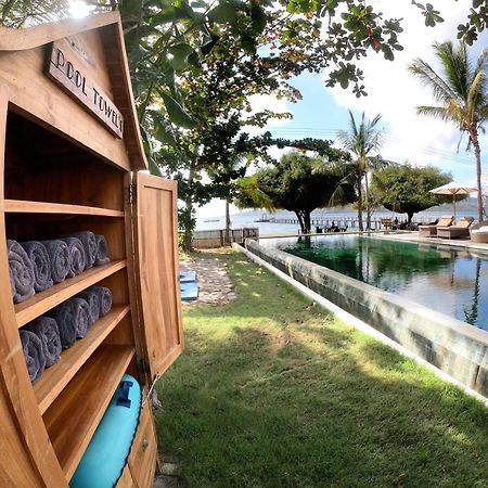 Kokomo Resort Gili Gede Екстериор снимка