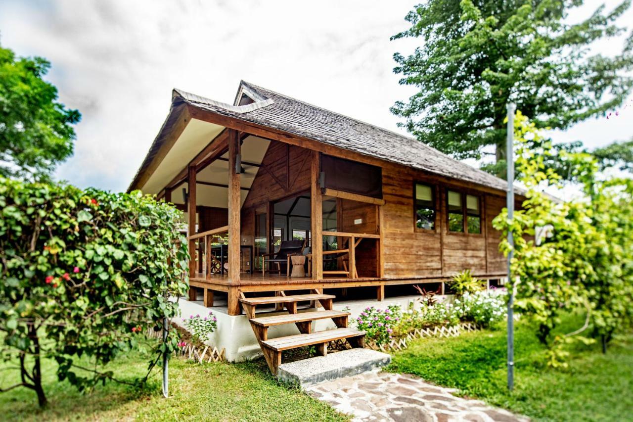 Kokomo Resort Gili Gede Екстериор снимка